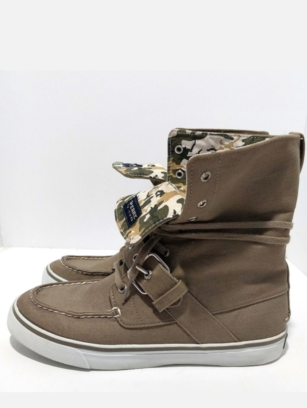 Sperry Top-Sider‎ Hi Tops, Size 8